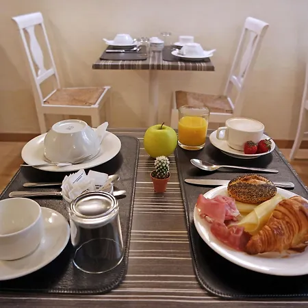 Alojamento de Acomodação e Pequeno-almoço Repubblica 4*