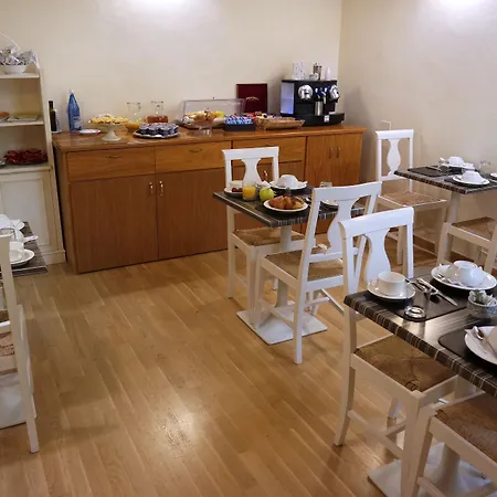 Alojamento de Acomodação e Pequeno-almoço Repubblica